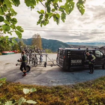 Shuttel bil i nesbyen