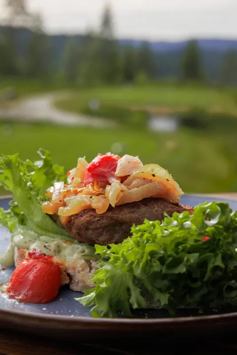 Smørebrød med elgkarbonader